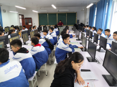 思南中學(xué)信息通用技術(shù)組教研活動